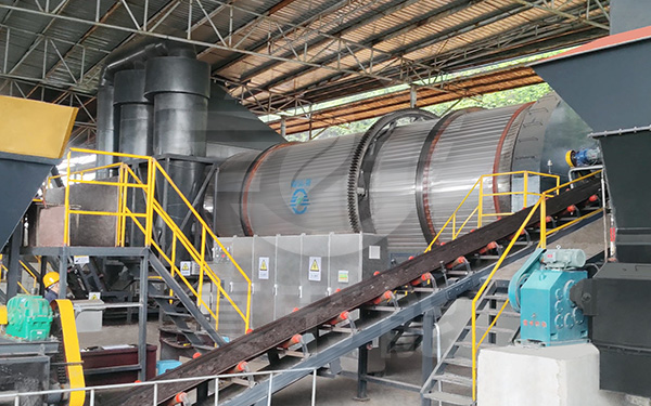 酒糟烘干機(jī)運(yùn)行現(xiàn)場 酒糟烘干機(jī)運(yùn)行現(xiàn)場